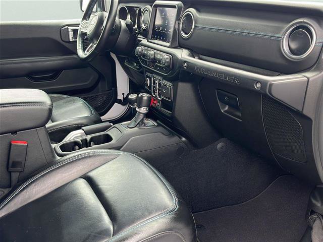 Used 2022 Jeep Wrangler Unlimited Rubicon 4xe w/ Cold Weather Group AWD/4WD image 14