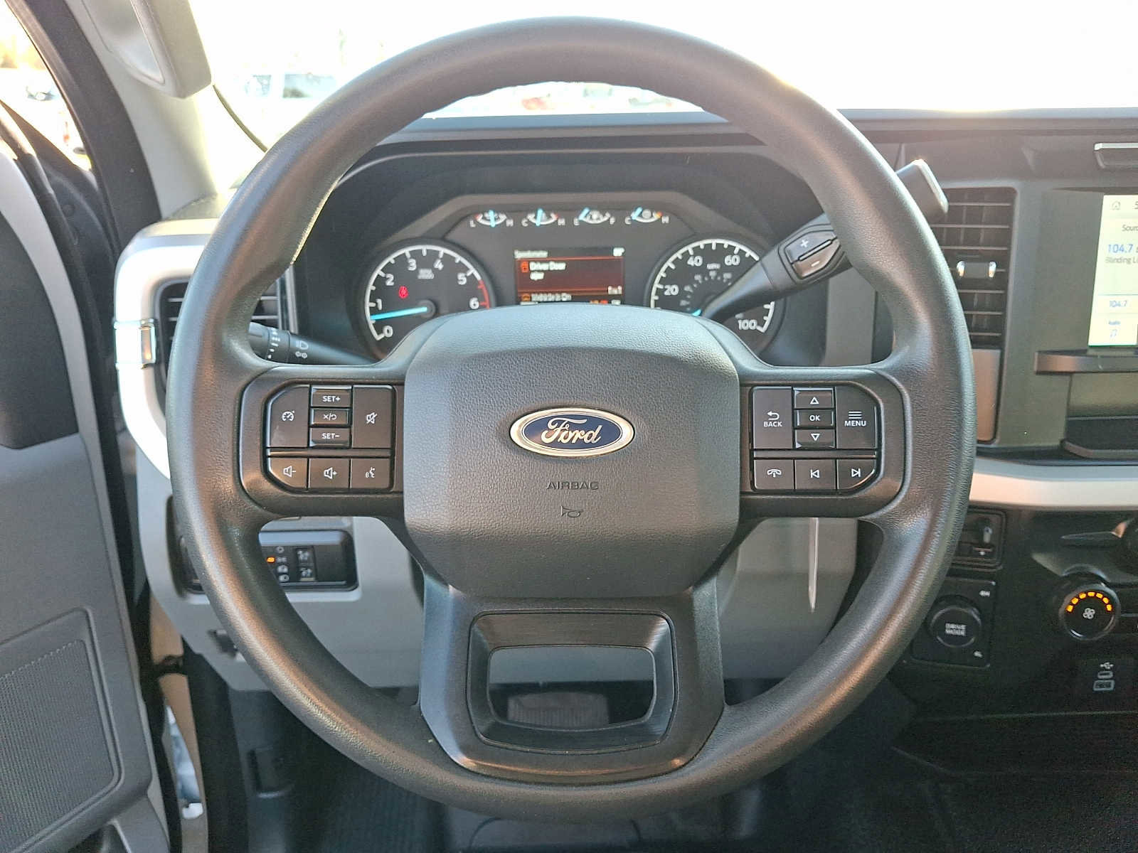 Certified 2023 Ford F250 XL w/ Snow Plow Prep Package image 18