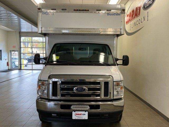 Certified 2023 Ford E-450 and Econoline 450 Super Duty w/ Power Windows & Locks Group RWD image 3