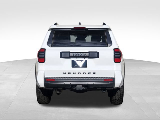 Used 2025 Toyota 4Runner SR5 AWD/4WD image 8