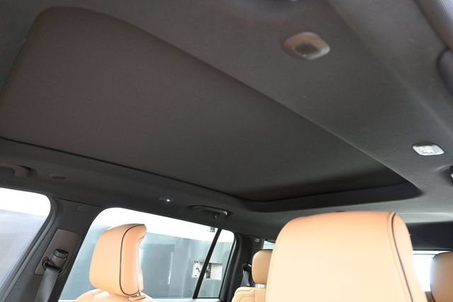 Used 2025 Jeep Grand Cherokee L Summit AWD/4WD image 18