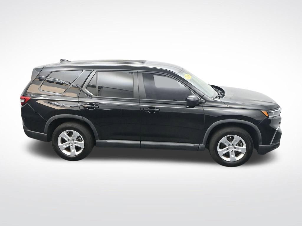 Used 2023 Honda Pilot LX image 24