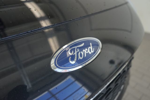 Certified 2021 Ford Escape Titanium image 10