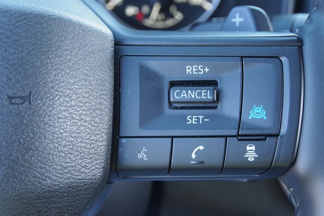 Used 2025 Nissan Rogue SV FWD image 24