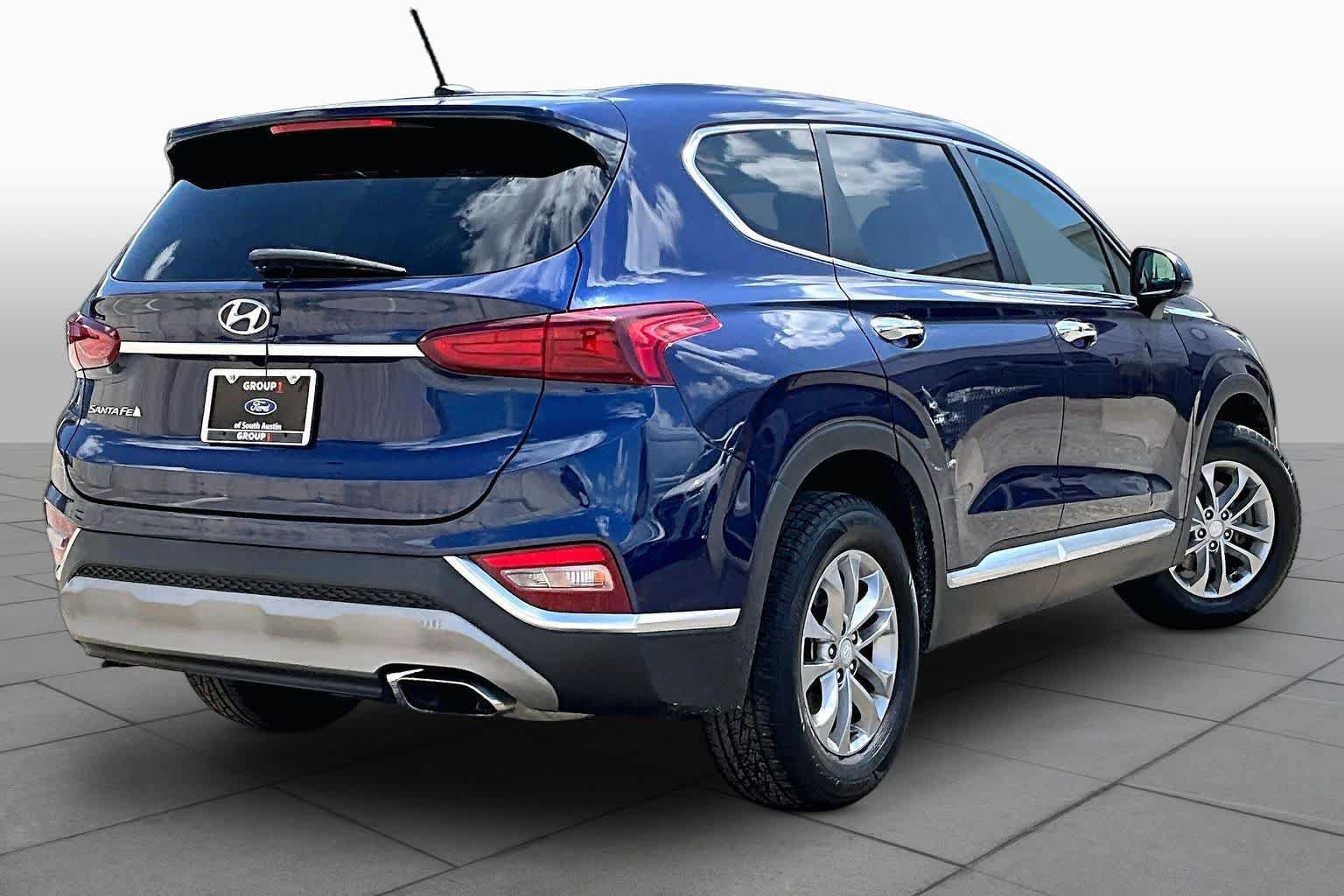 Used 2019 Hyundai Santa Fe SE FWD image 7