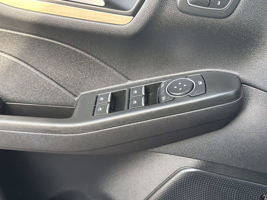 Certified 2022 Ford Escape Titanium w/ Titanium Elite Package image 17