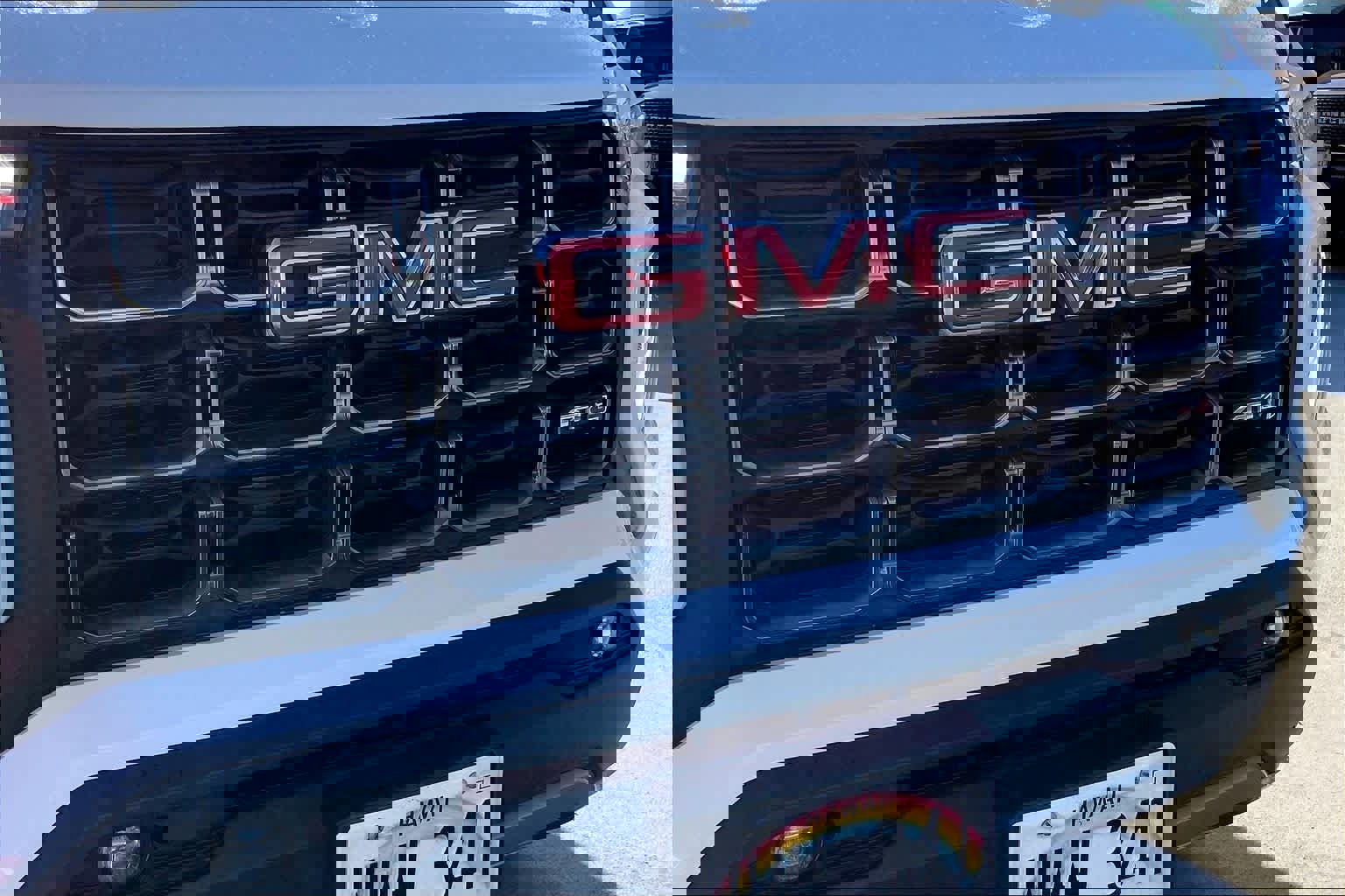 Used 2023 GMC Canyon AT4 w/ AT4 Premium Package image 33