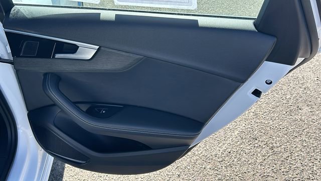 Used 2024 Audi A4 2.0T Premium Plus image 12