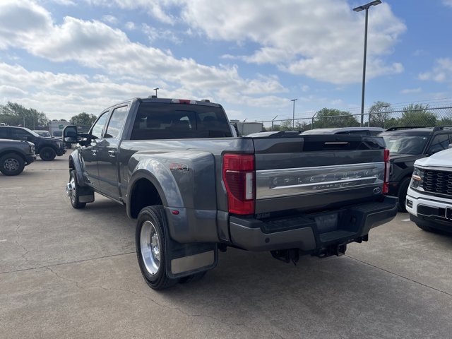 Certified 2022 Ford F450 Platinum w/ FX4 Off-Road Package image 2