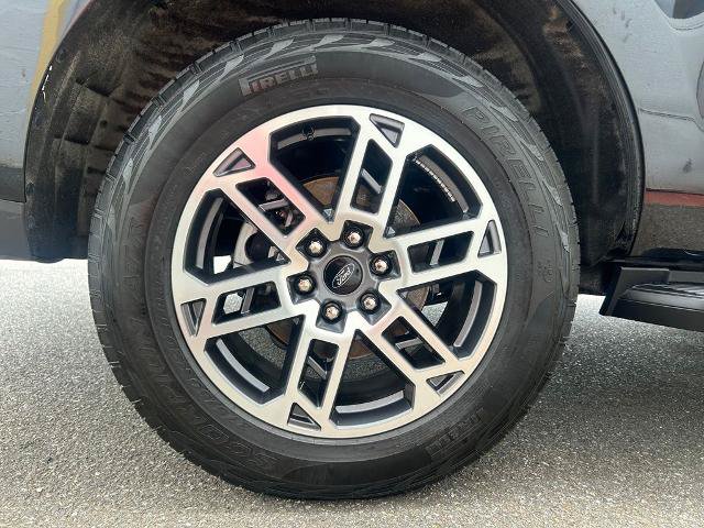 Certified 2025 Ford Expedition Active AWD/4WD image 33