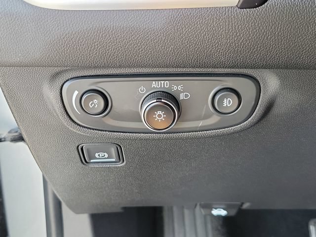 Used 2023 GMC Terrain SLT AWD/4WD image 24