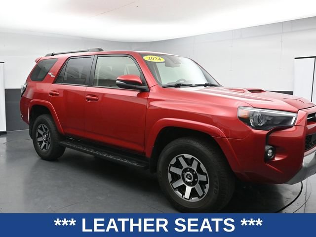 Used 2024 Toyota 4Runner TRD Off-Road Premium AWD/4WD image 2