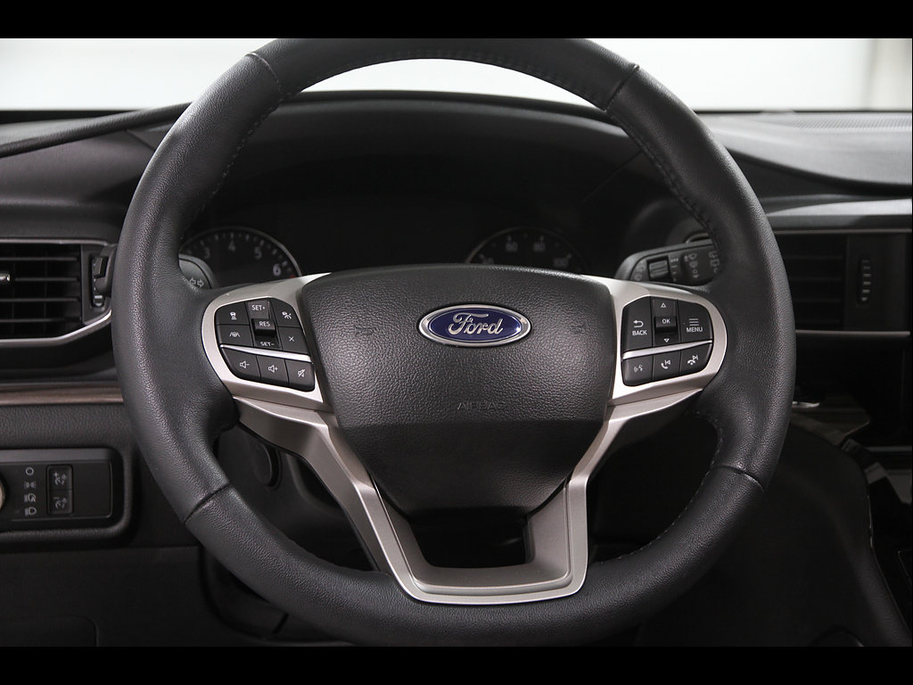 Certified 2023 Ford Explorer Limited w/ Limited Technology Package AWD/4WD image 7