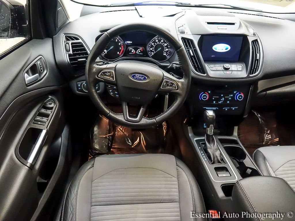 Certified 2017 Ford Escape SE w/ Equipment Group 201A image 12