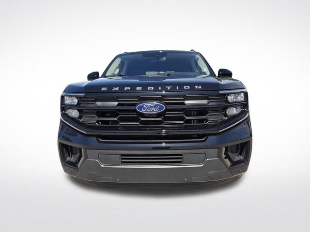 Certified 2025 Ford Expedition Active RWD image 3