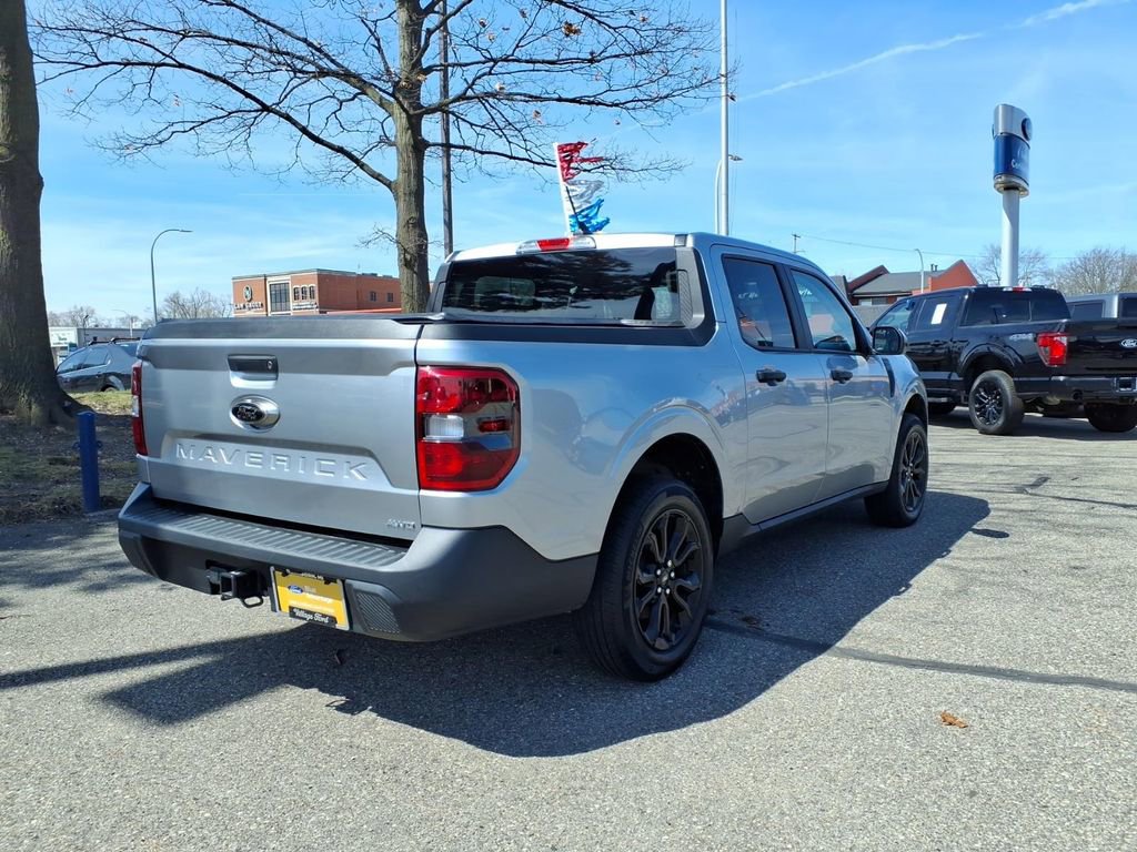 Certified 2024 Ford Maverick XLT w/ XLT Luxury Package image 6