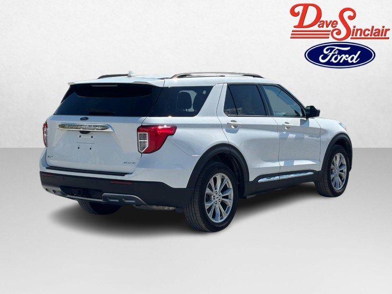 Certified 2024 Ford Explorer XLT w/ Equipment Group 202A AWD/4WD image 7