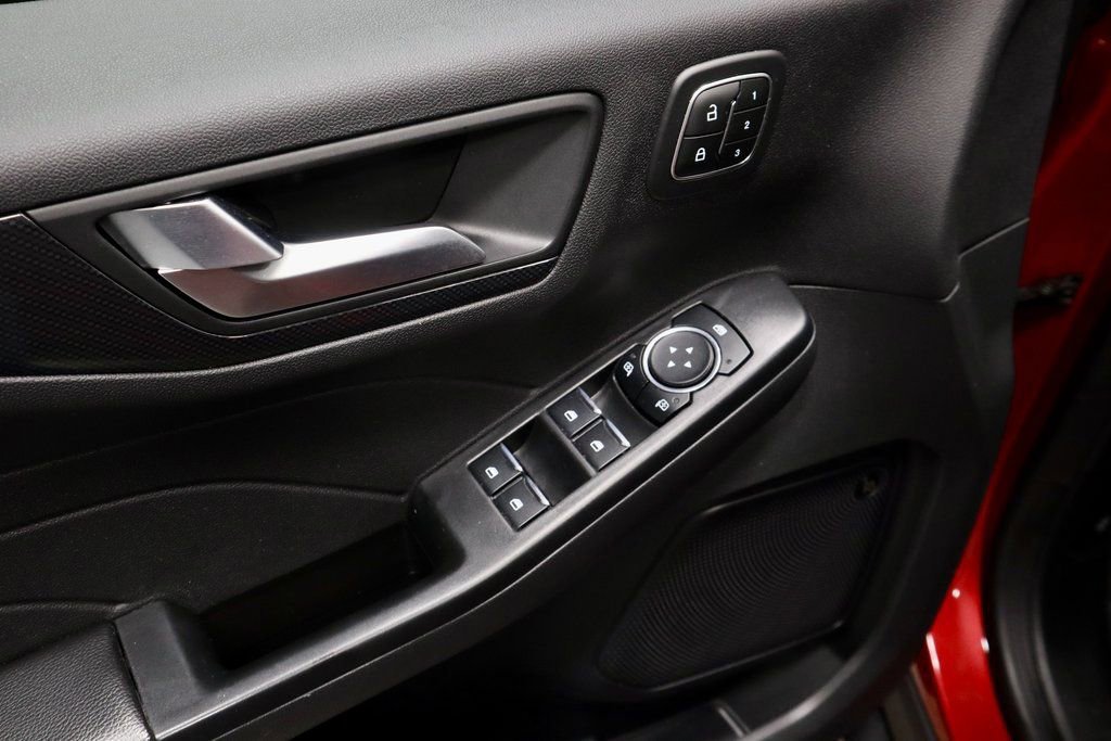 Certified 2023 Ford Escape ST-Line Select w/ Tech Pack #2 image 23