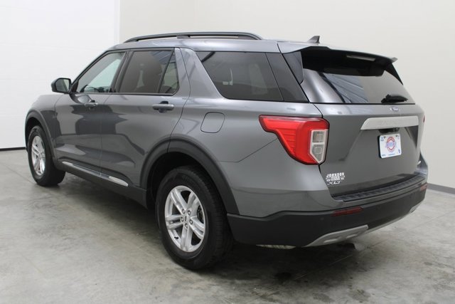 Certified 2023 Ford Explorer XLT w/ Equipment Group 202A image 3