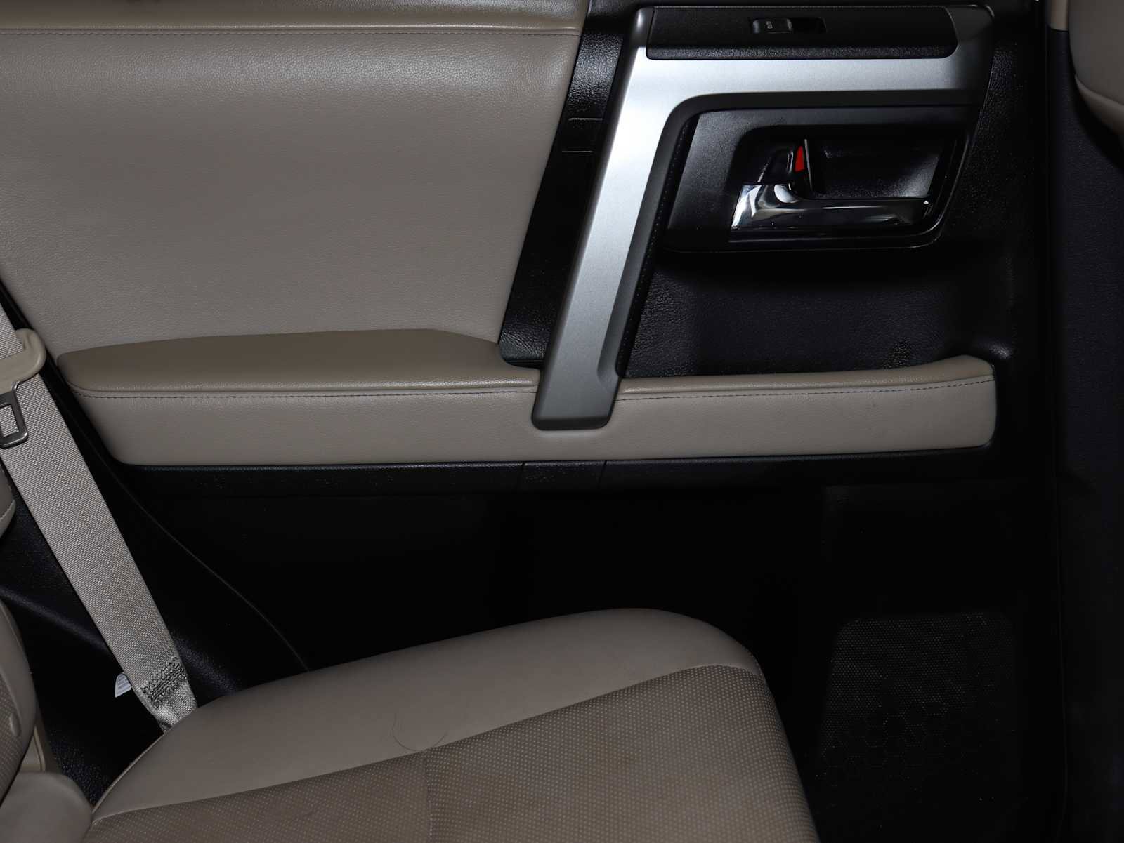 Used 2022 Toyota 4Runner Limited image 27