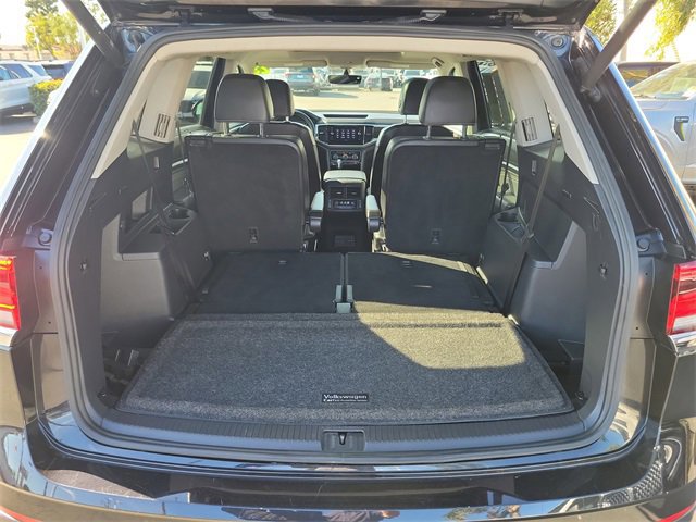 Used 2023 Volkswagen Atlas SE image 25