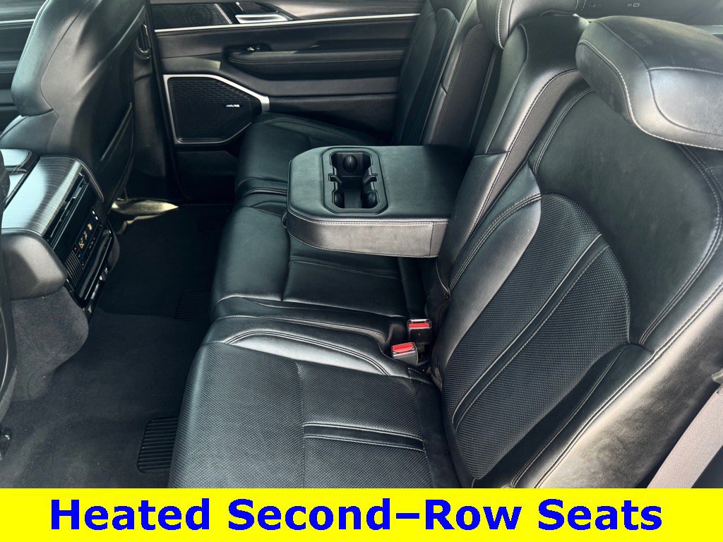 Used 2023 Jeep Wagoneer L Series III w/ Preferred Equipment Group image 28