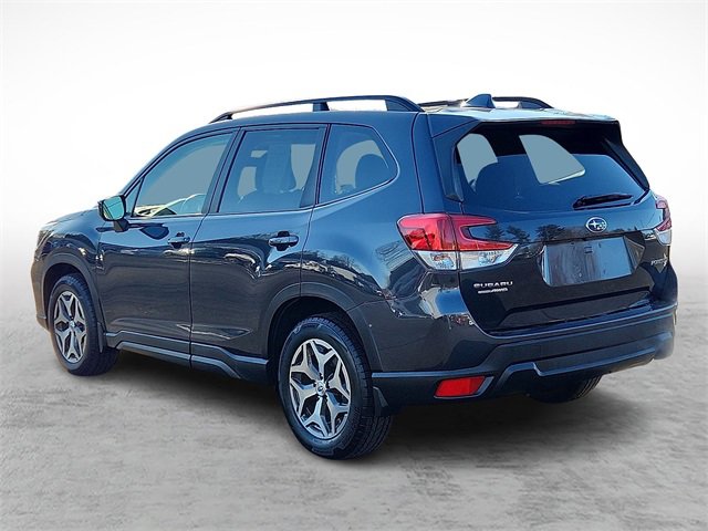 Used 2019 Subaru Forester Premium w/ All-Weather Package image 4