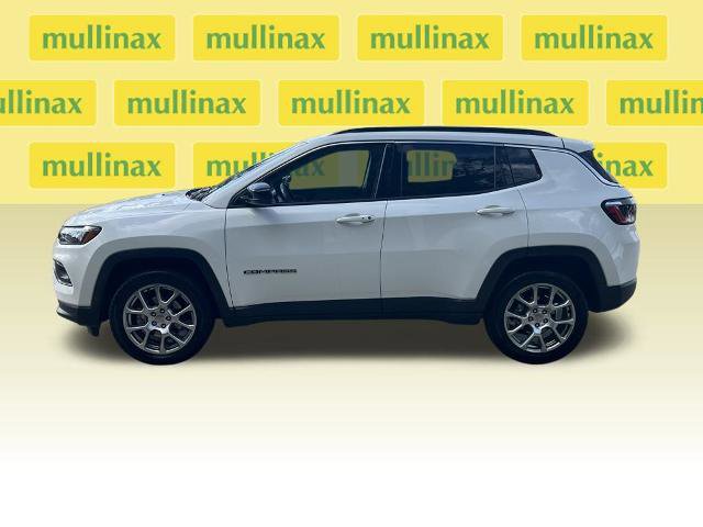 Used 2022 Jeep Compass Latitude image 17