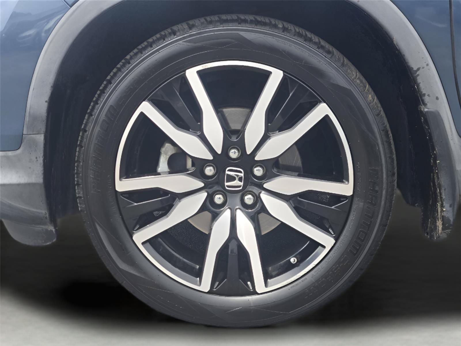 Used 2019 Honda Pilot Elite image 8