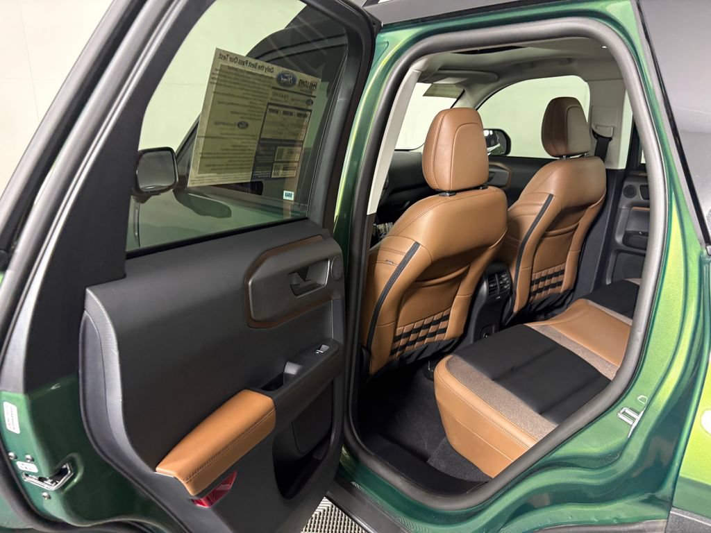 Certified 2025 Ford Bronco Sport Outer Banks w/ Outer Banks Tech Package+ AWD/4WD image 29