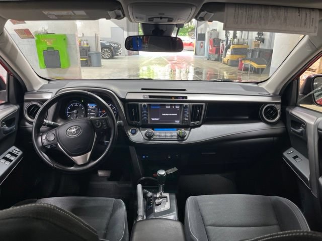 Used 2017 Toyota RAV4 XLE AWD/4WD image 47
