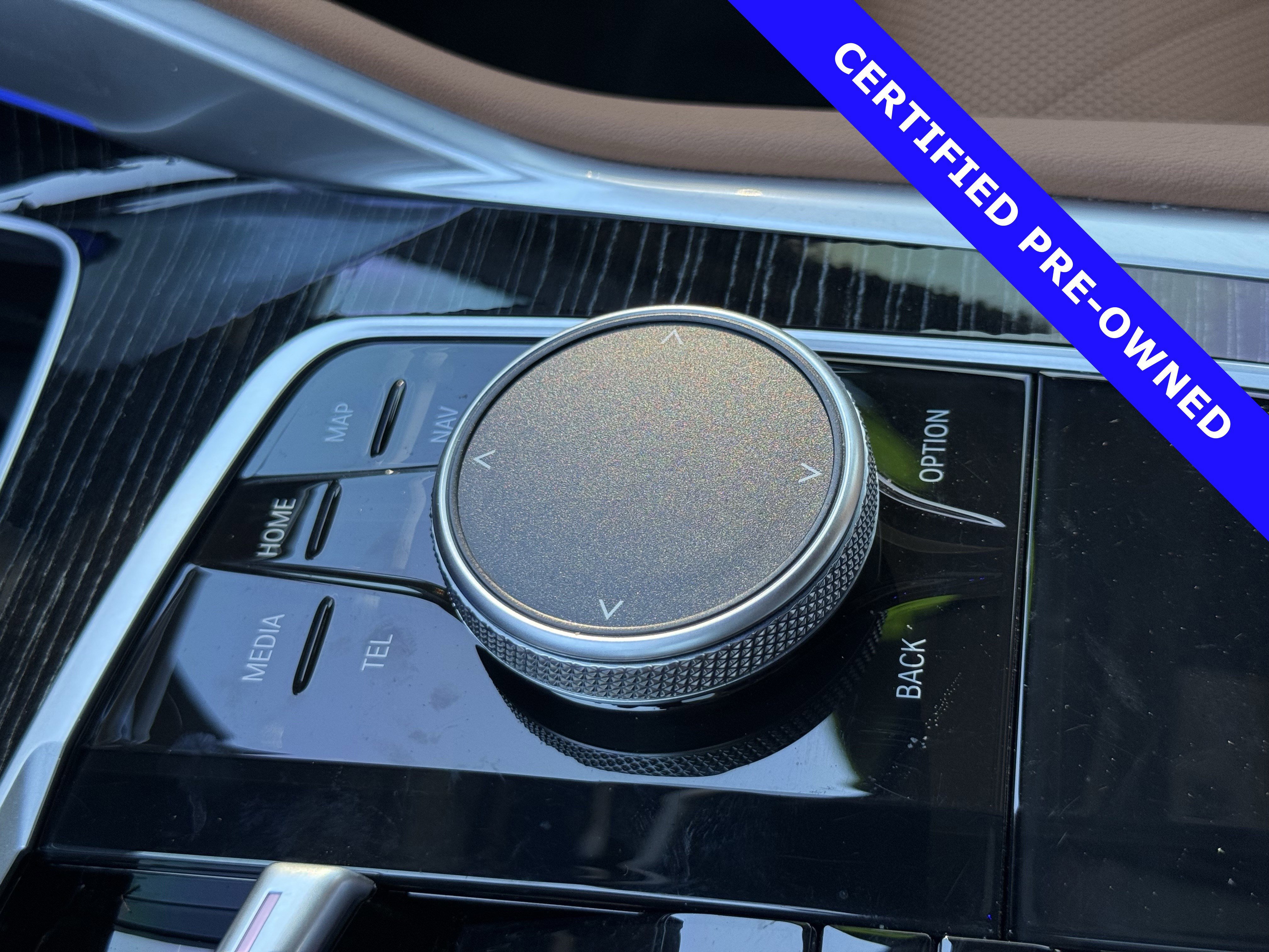 Used 2024 BMW X6 xDrive40i w/ Premium Package image 34