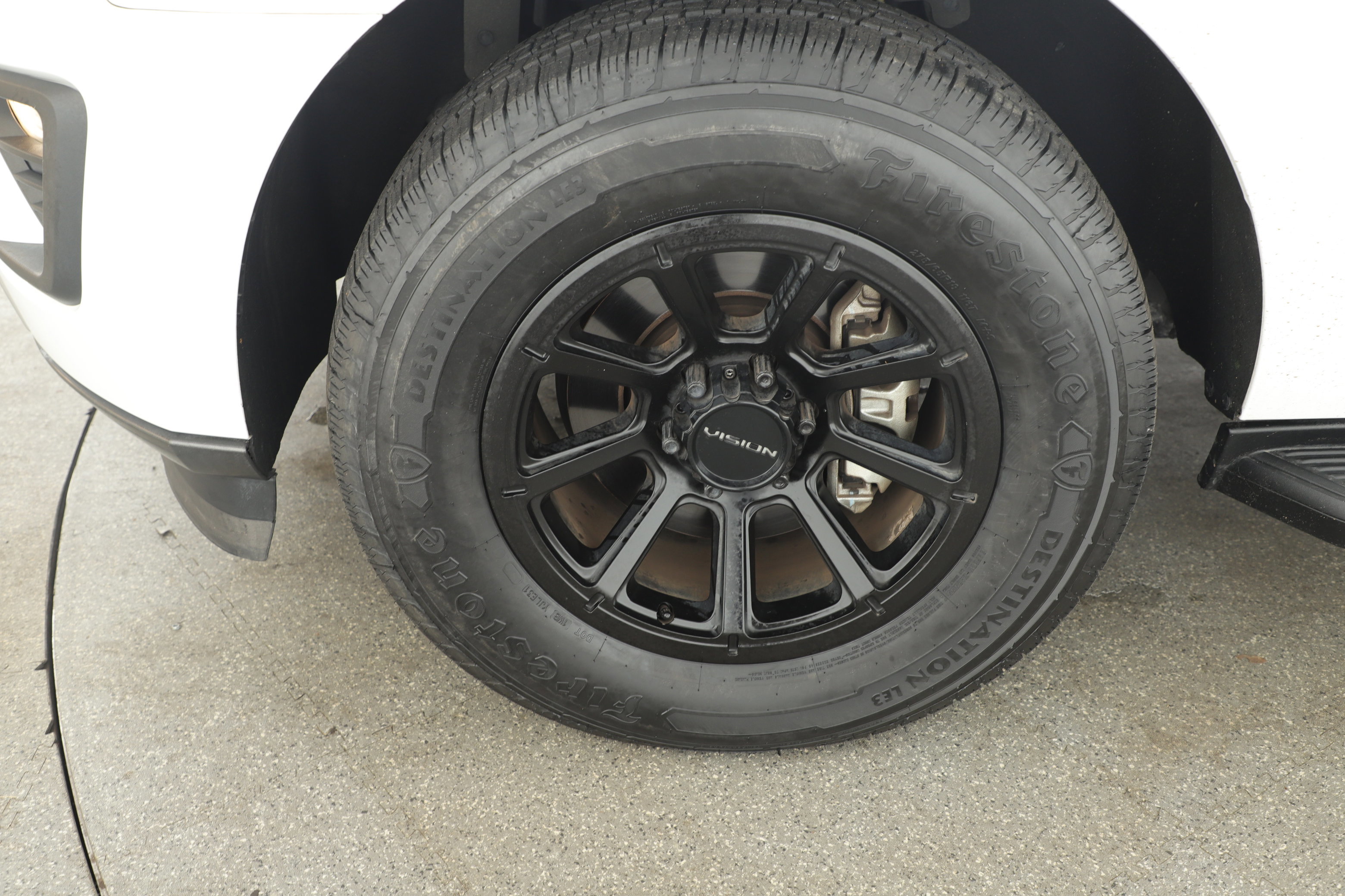 Certified 2020 Ford Expedition XLT image 4