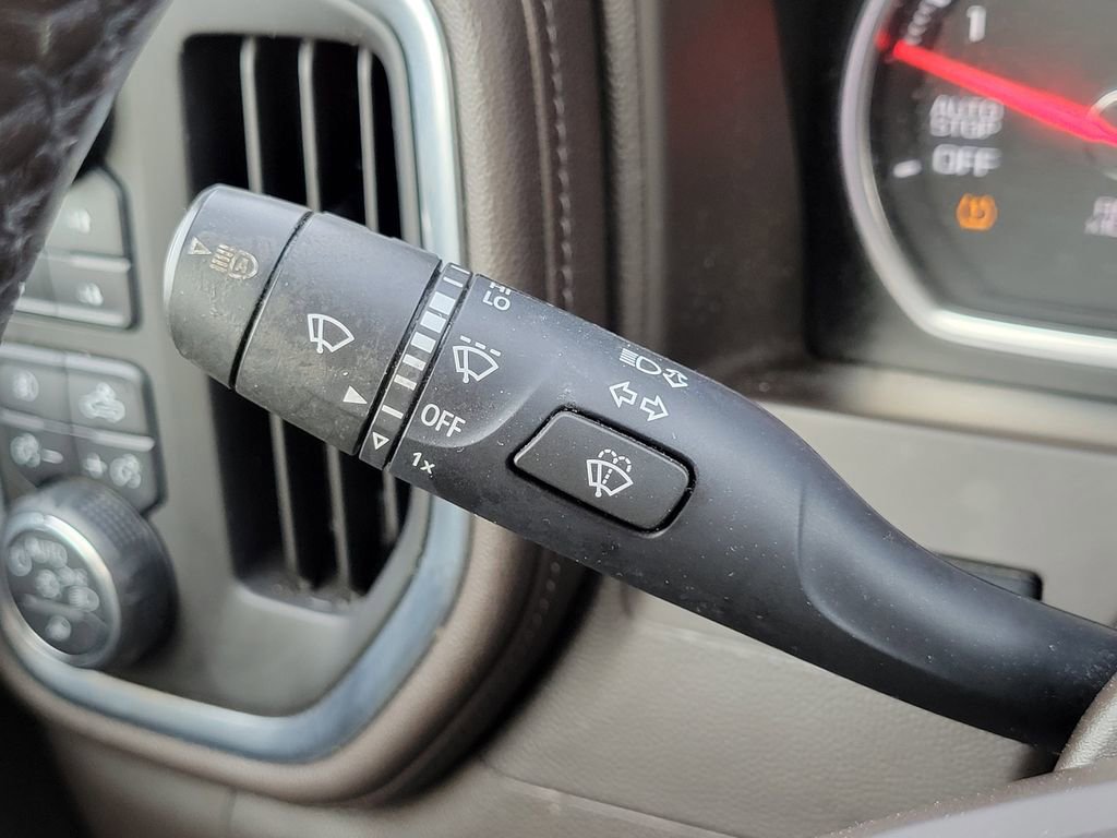 Used 2019 Chevrolet Silverado 1500 LTZ image 31