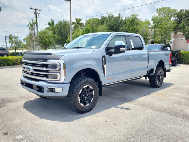Certified 2025 Ford F350 Platinum w/ Platinum Plus Package AWD/4WD image 3