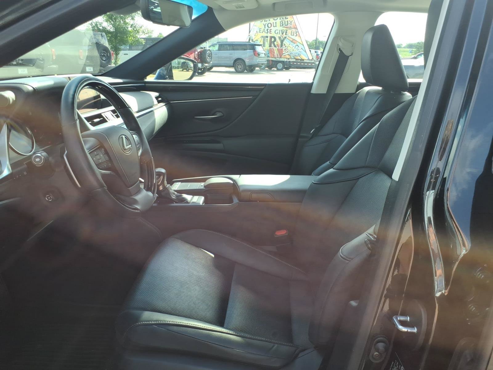 Used 2019 Lexus ES 350 w/ Premium Package FWD image 10