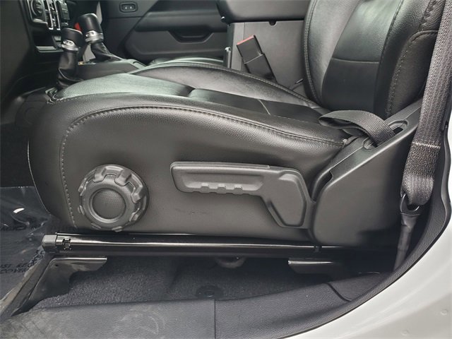 Used 2020 Jeep Wrangler Unlimited Sahara image 18