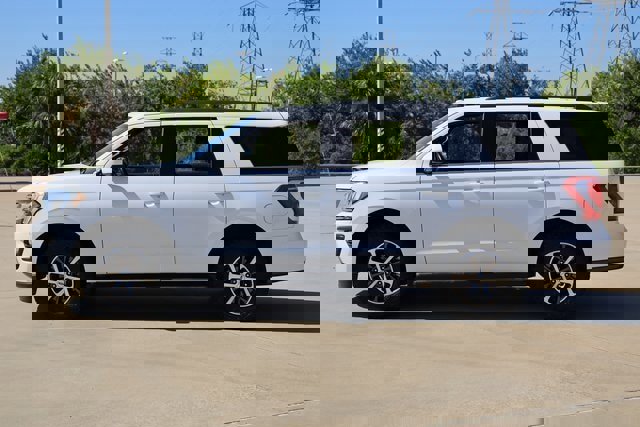 Certified 2019 Ford Expedition XLT image 2