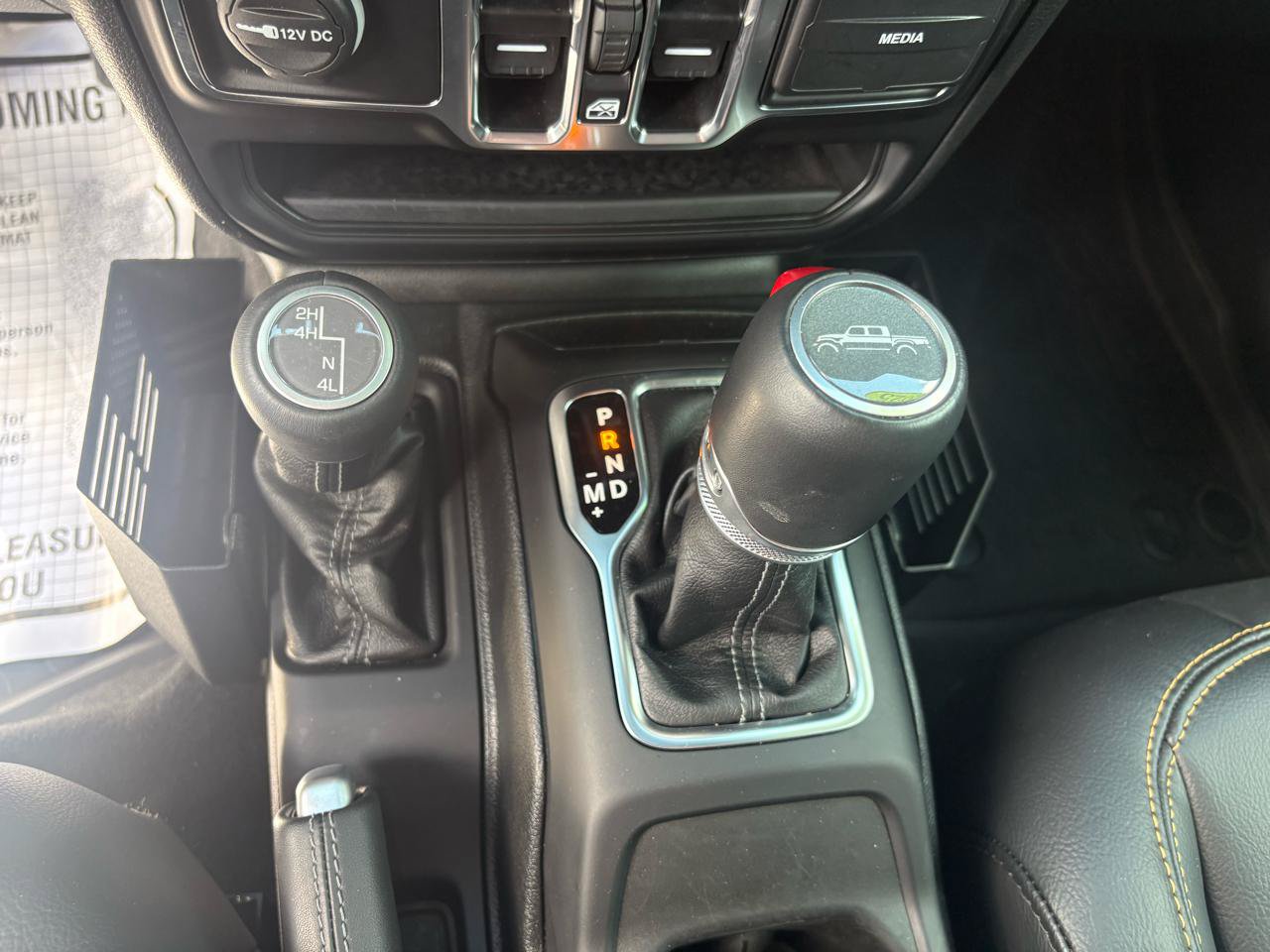 Used 2025 Jeep Gladiator Sport AWD/4WD image 36