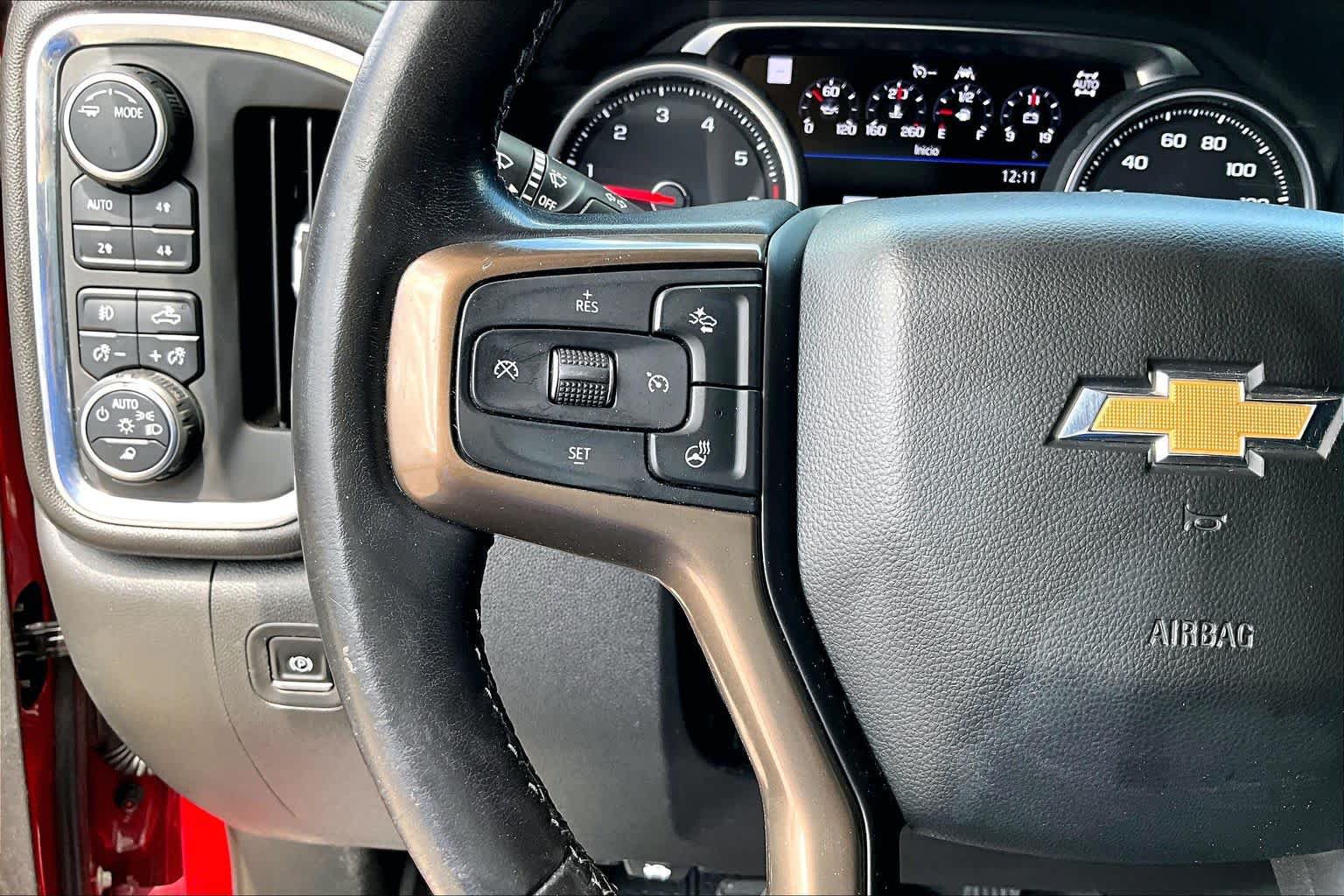 Used 2021 Chevrolet Silverado 1500 High Country w/ Technology Package AWD/4WD image 24
