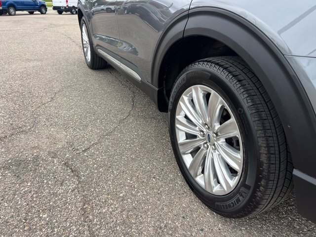 Certified 2024 Ford Explorer Limited w/ Limited Technology Package AWD/4WD image 29