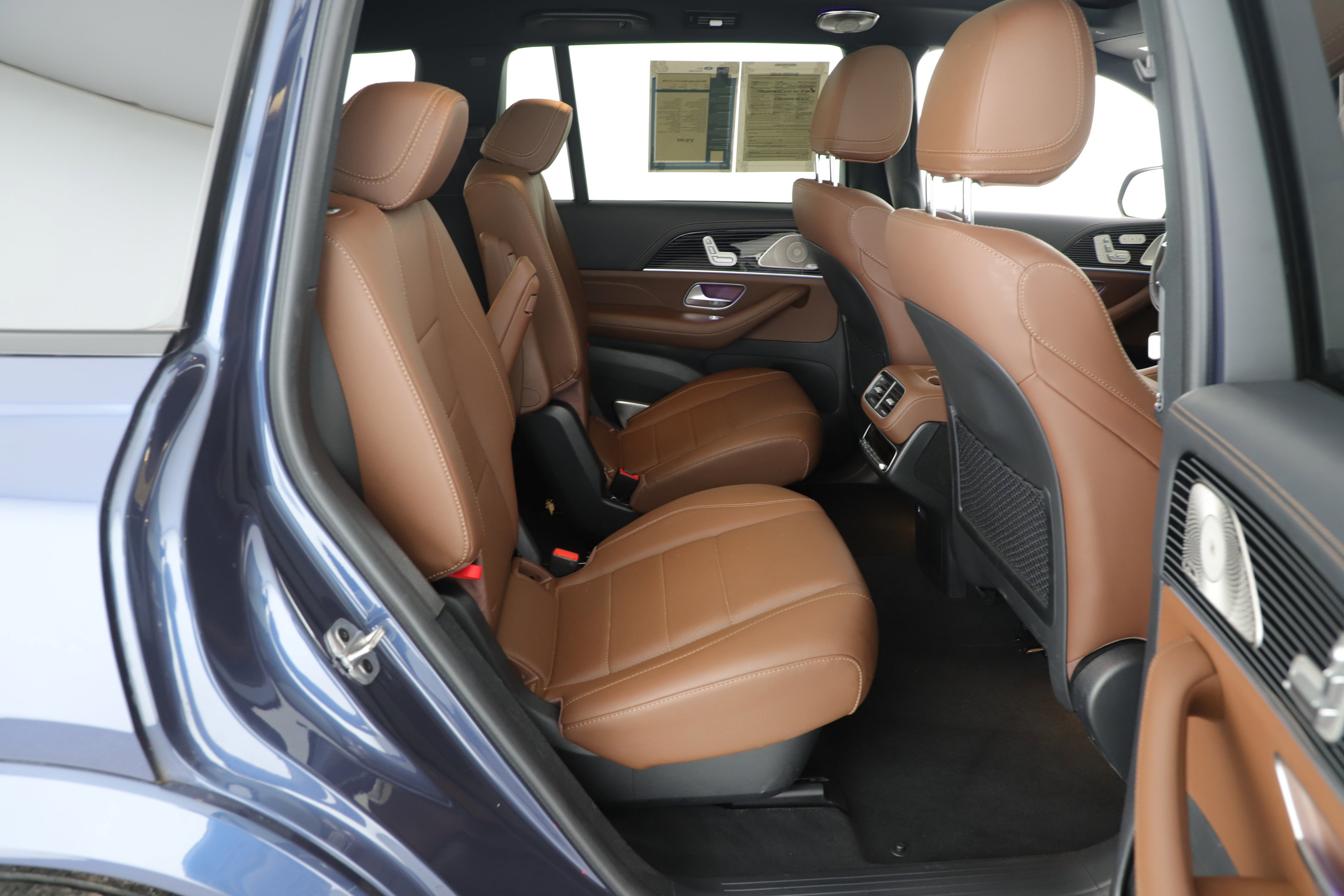 Used 2024 Mercedes-Benz GLS 450 4MATIC image 16