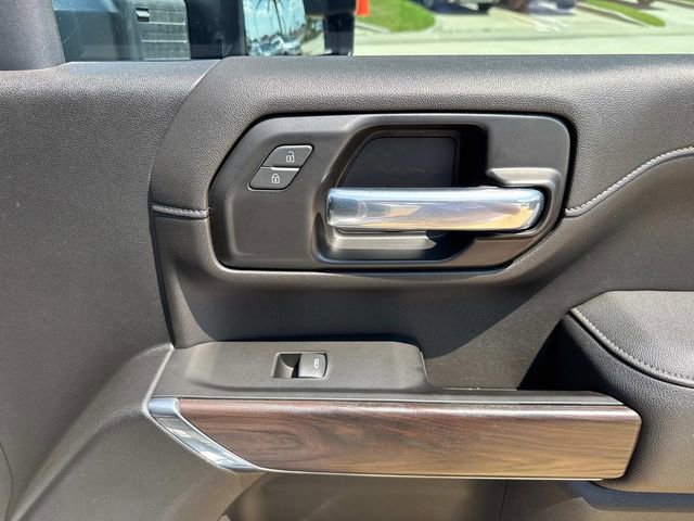 Used 2022 GMC Sierra 3500 SLT w/ SLT Premium Package image 15