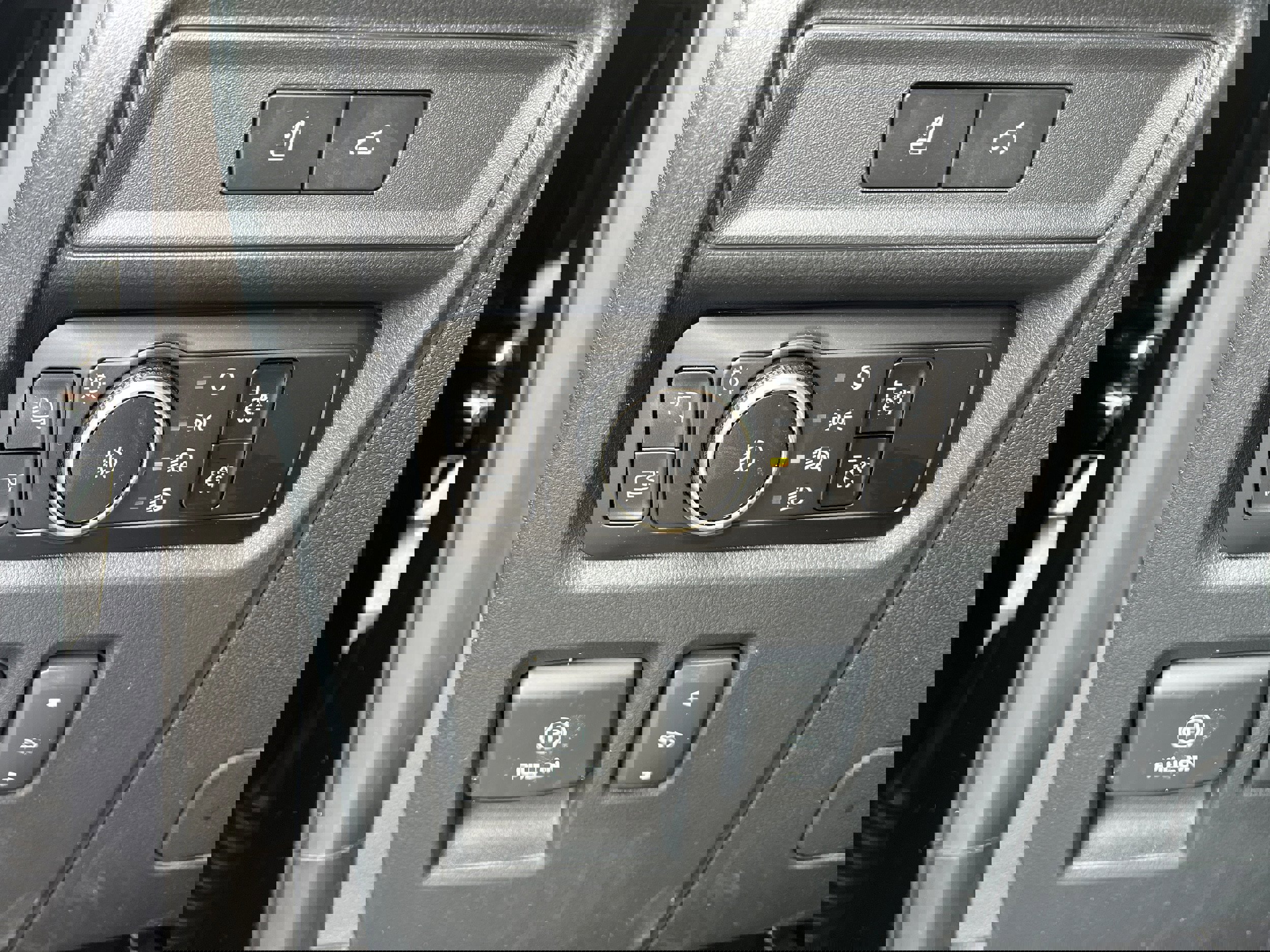 Certified 2023 Ford Expedition Max Platinum image 25