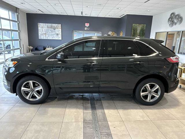 Certified 2024 Ford Edge SEL w/ Convenience Package image 2