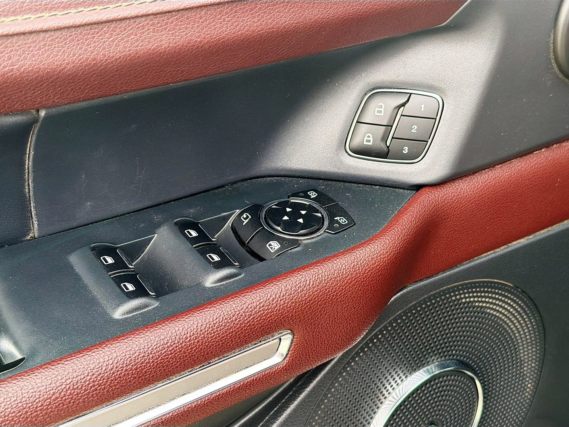 Certified 2023 Ford Expedition Limited image 19