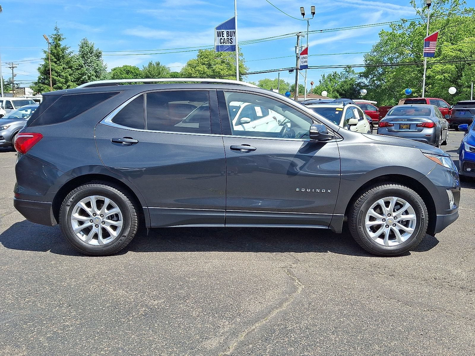 Used 2019 Chevrolet Equinox LT w/ Sun & Navigation Package AWD/4WD image 7