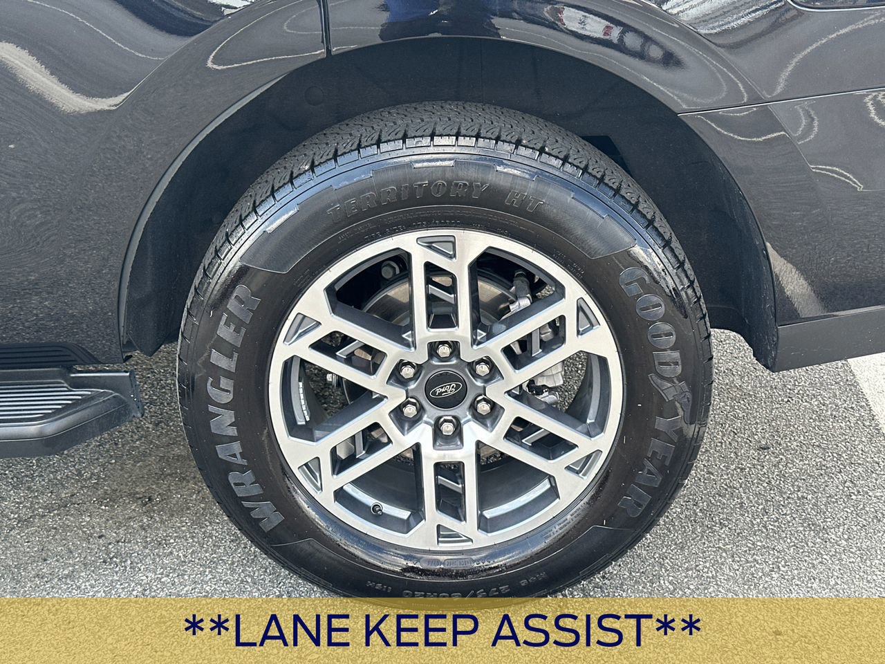 Certified 2025 Ford Expedition Active RWD image 22