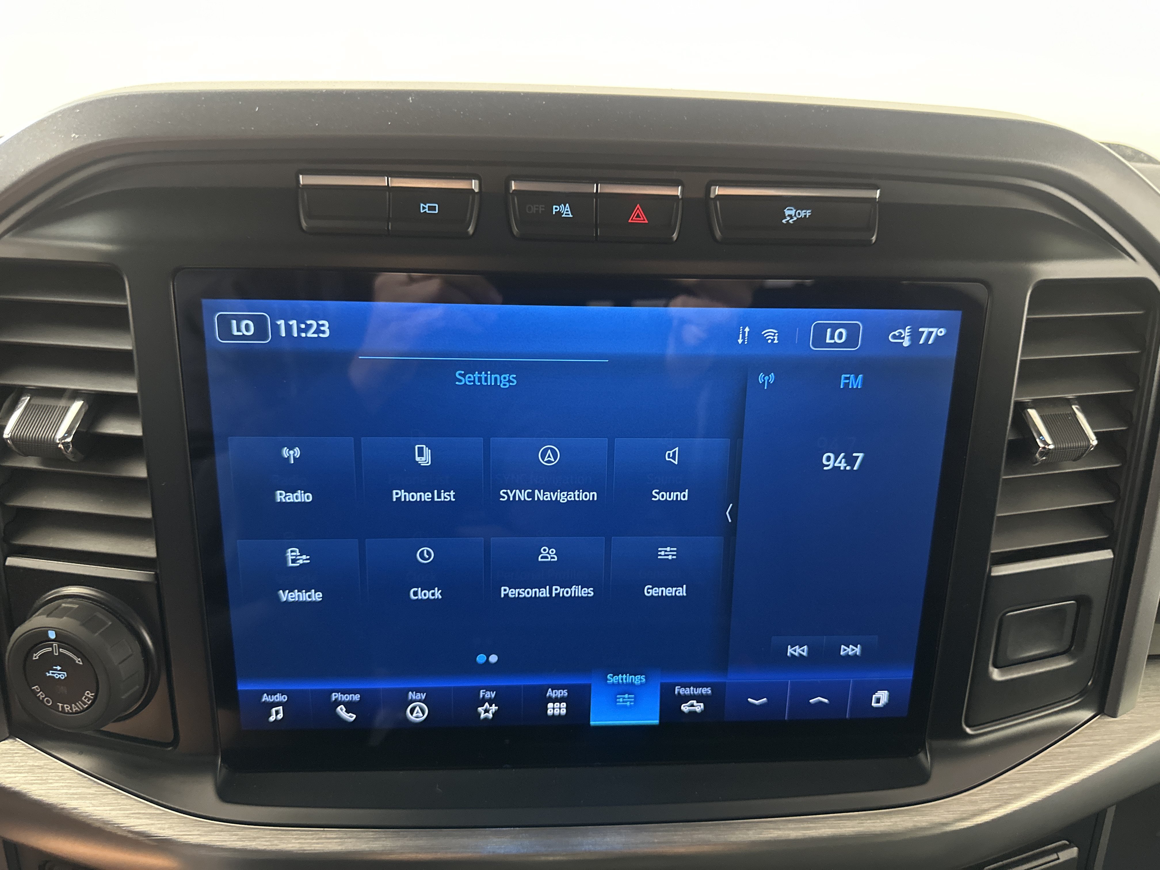 Certified 2022 Ford F150 Lariat w/ Equipment Group 502A High AWD/4WD image 18