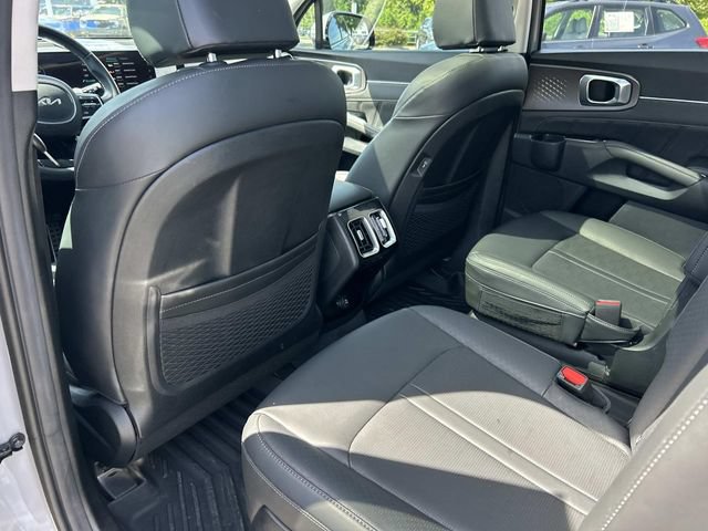 Used 2025 Kia Sorento SX FWD image 18